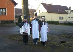 Koledníci v Uzenicích a Uzeničkách