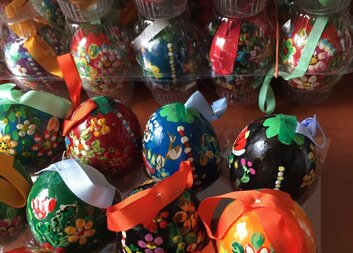 Velikonoční vajíčka pro klientky pečovatelské služby