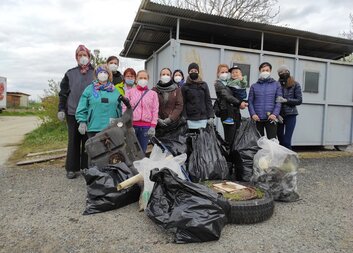Jarní úklid v Sousedovicích