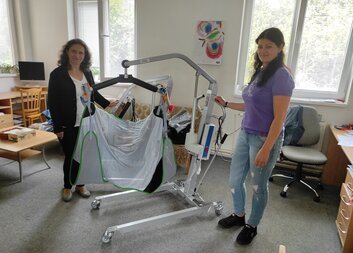 Elektrické zvedáky od Nadace ČEZ